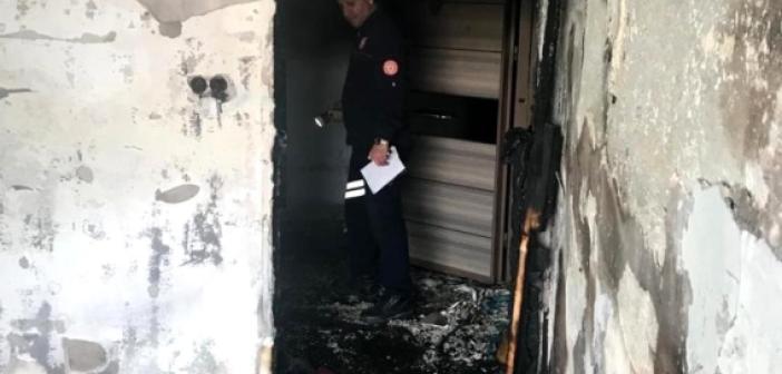 Ev yangını iki saatlik çalışmayla söndürüldü