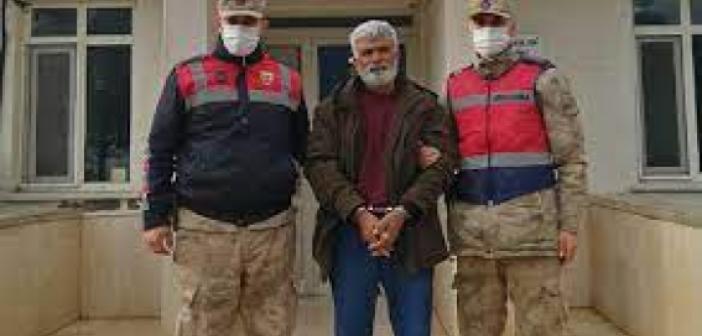 3 kardeşi öldüren zanlı saklandığı yerde yakalandı!