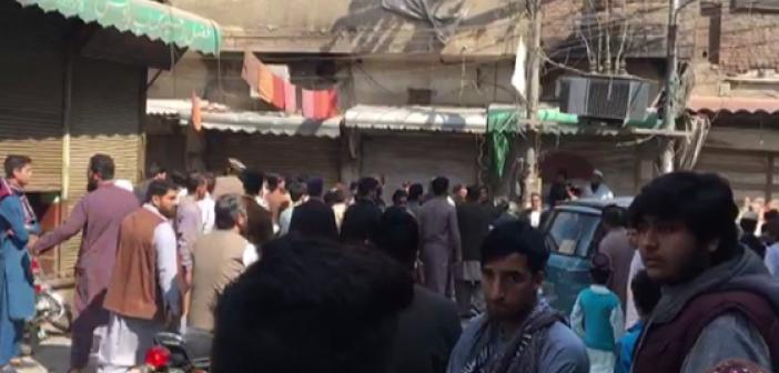 Peşaver'de Camiye bombalı saldırı düzenlendi