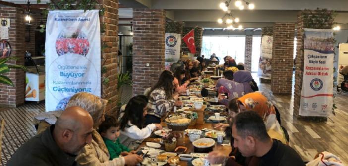 Midyat'ta Kadın üyelerin onuruna yemekli toplantı