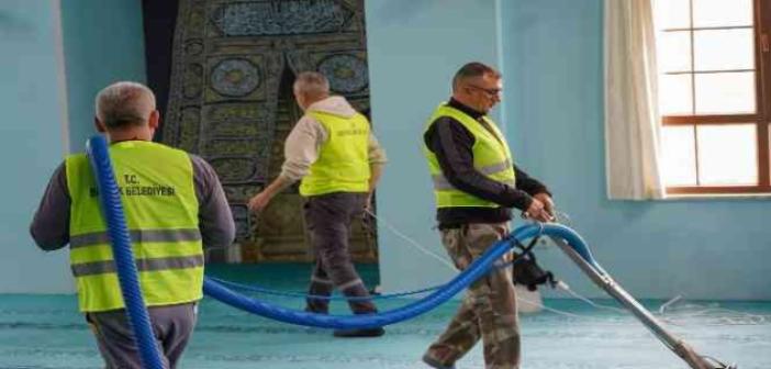 Bilecik’teki camilerde Ramazan temizliği