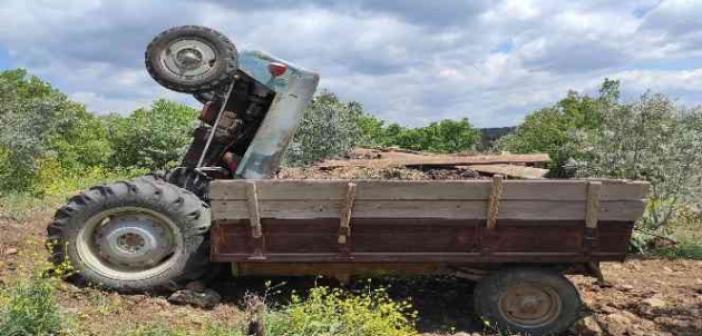 Traktörle römorku arasına sıkışan kadın yaralandı