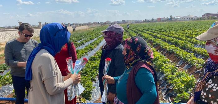 Kaymakam Çam'dan Emekçi kadınlara Anneler Günü Sürprizi