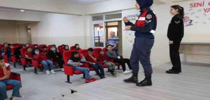 Kırklareli’nde öğrencilere “Kariyer Olarak Jandarma” anlatıldı