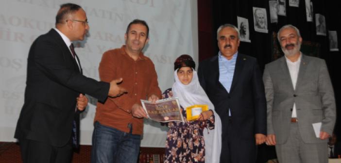 Mardin'de okullar arası 'Kürtçe Şiir Okuma Yarışması' düzenlendi