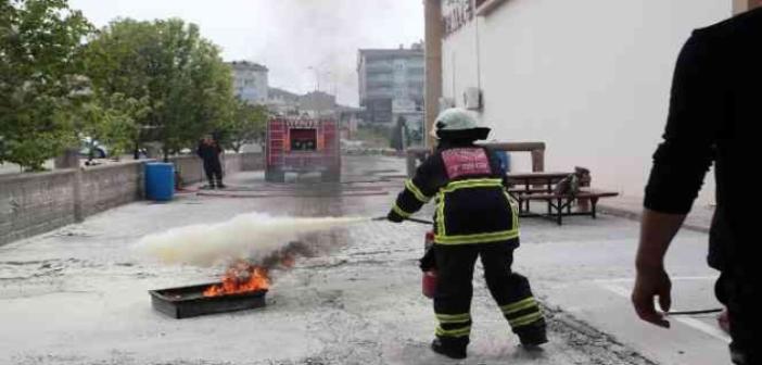 Gönüllü kadınlara “Yangın Güvenliği ve Yangına Müdahale Teknikleri “ eğitimi verildi