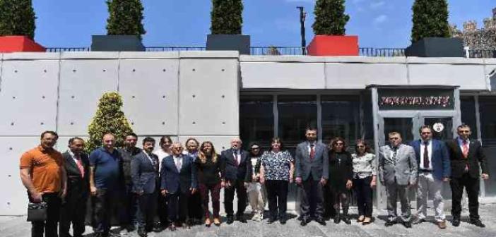 Başkan Büyükkılıç, Müze Günü’nde gençlerle sergi açtı, türkü söyledi, müjde verdi