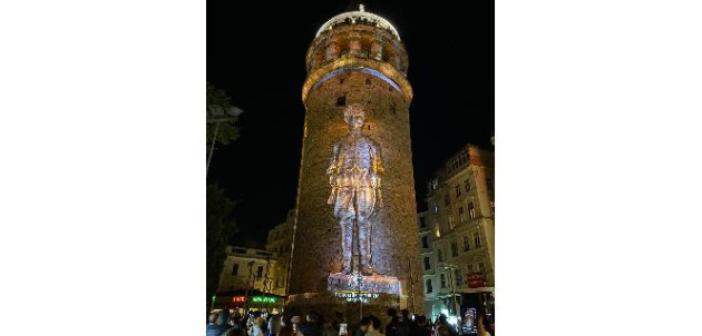 Galata Kulesi’nde özel ışıklandırmalarla 19 Mayıs kutlaması