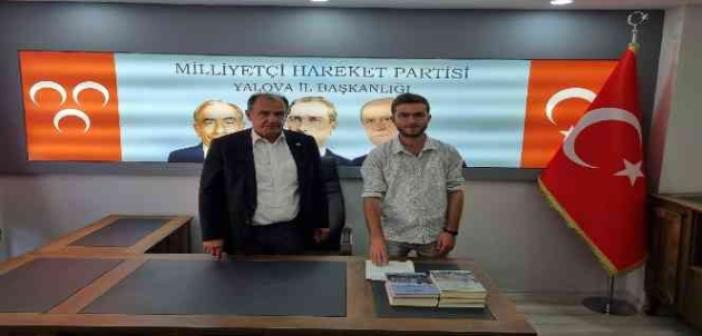 CHP Yalova İl Başkan Yardımcılığı’ndan istifa edip MHP’ye katıldı