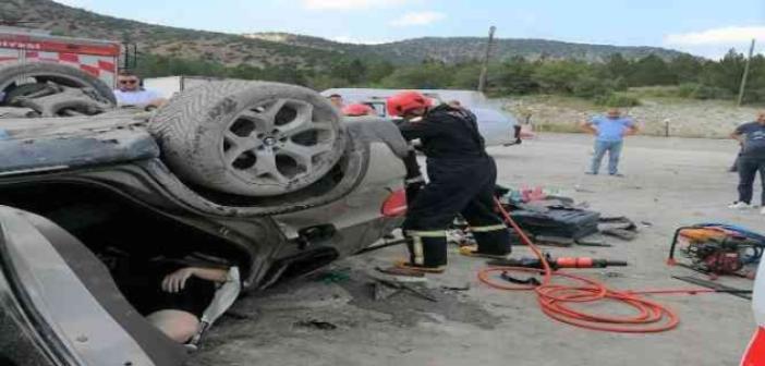 Bulgaristanlı aile Kütahya’da trafik kazası yaptı: 1 ölü, 3 yaralı