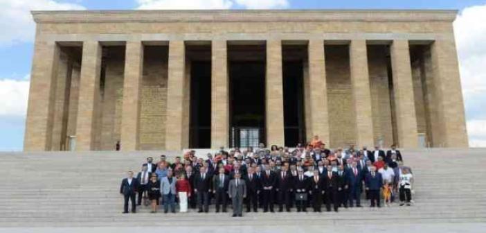 Dursun Özbek, kurullarıyla birlikte Anıtkabir’i ziyaret etti