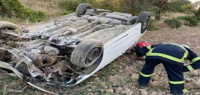 Mardin’de otomobil şarampole yuvarlandı: 2 yaralı