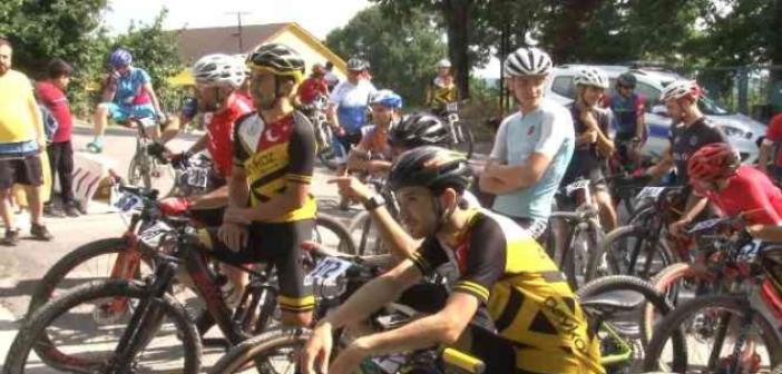 Beykoz’da sporcular, ‘Polonezköy Dostluk MTB Bisiklet Yarışı’nda ter döktü