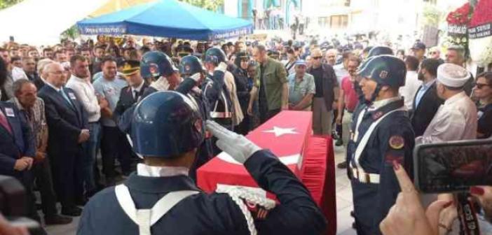 Şehit Uzman Çavuş Turgut İçen, İzmir’de son yolculuğuna uğurlandı