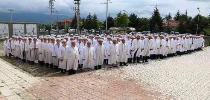 Bolu’da, 285 genç hafız törenle icazetlerini aldı