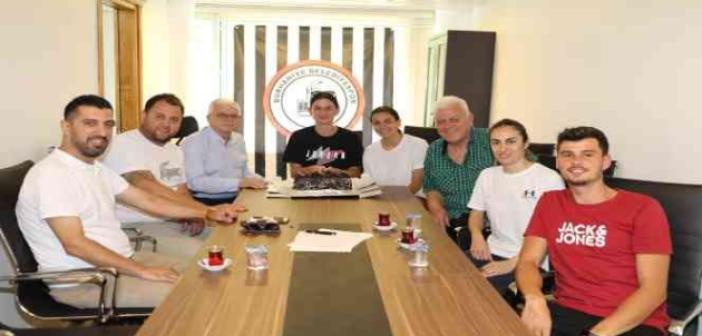 Burhaniye Belediyespor’da transferler başladı
