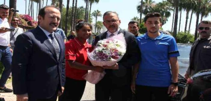 Gençlik ve Spor Bakanı Kasapoğlu Mersin’de