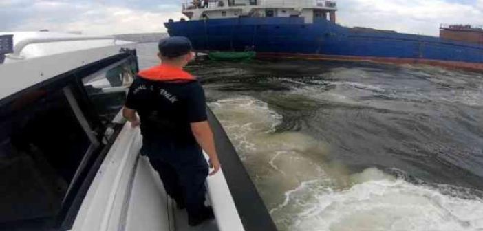 Teknede rahatsızlanan vatandaşın yardımına Sahil Güvenlik ekipleri yetişti