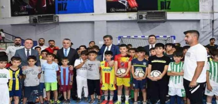 Şırnak’ta yaz spor okulları açıldı