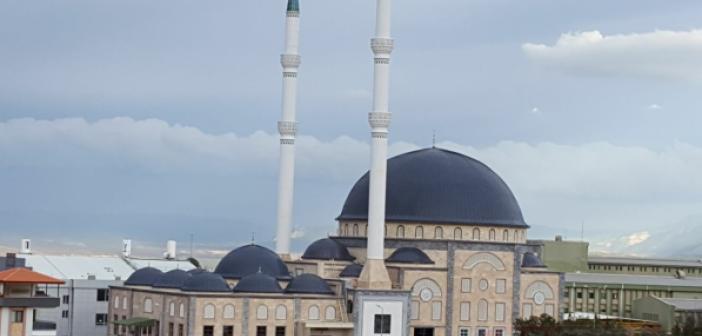 Denizli il ve ilçeleri için bayram namazı saati: Denizli il ve ilçeleri için 2022 Kurban Bayramı namazı vakti saat kaçta?
