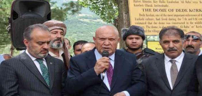 Bayburt Dede Korkut Uluslararası Kültür ve Sanat Şöleni renkli görüntülerle başladı