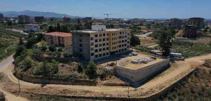 Alanya’da etüt merkezi ve yeni okul inşaatı devam ediyor