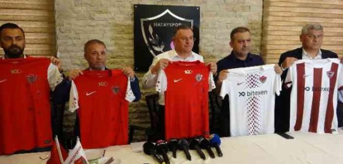 Atakaş Hatayspor’un yeni sezonda giyeceği formalar basına tanıtıldı