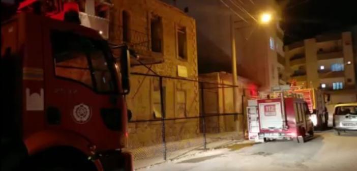 VİDEO- Mardin'de Klimadan Çıkan Yangın Eve Yayıldı!