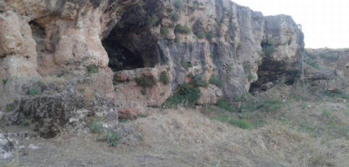 Aşıklar Tepesindeki Mağaralar Keşfedilmeyi Bekliyor