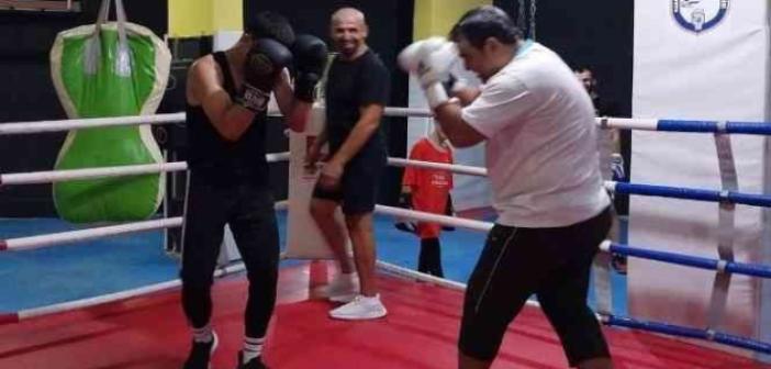 Fethiye Kaymakamı Balcı, Uluslararası Boks Şampiyonu Alcu ile antrenman yaptı