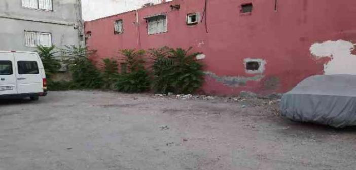 Adana’da arabada unutulan bebek öldü