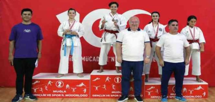 Menteşe Belediyesi Karate takımı turnuvayı 8 madalya ile tamamladı