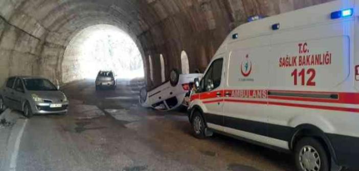 Tunceli’de iki otomobil tünelde çarpıştı: 4 yaralı