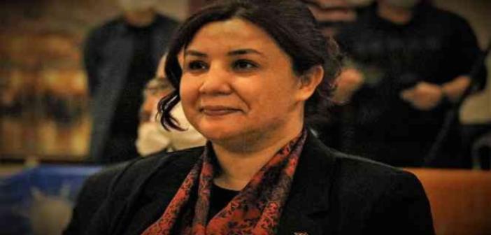 AK Parti’li Ünsal’dan sanatçı Gülşen’e imam hatip tepkisi