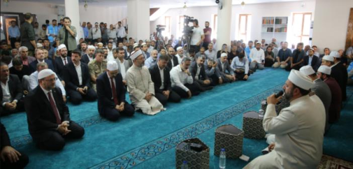 Diyanet İşleri Başkanı Erbaş, Derik'te taziye ziyaretinde bulundu