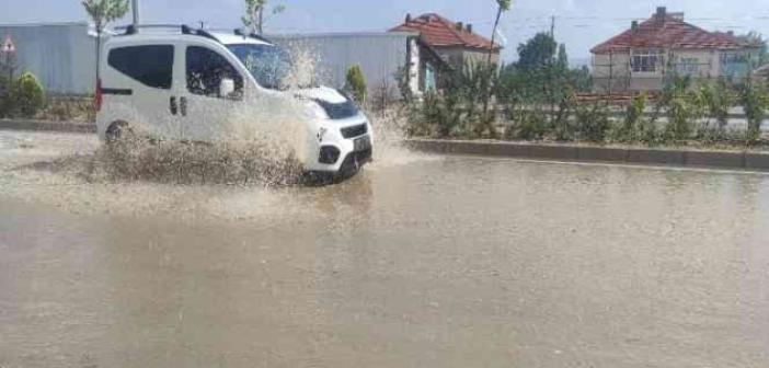 Yozgat’ta dolu ve sağanak yağış etkili oldu