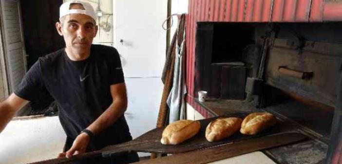 Günlük 3 bin ekmek üretiliyor, 200 gram ekmek 3 liradan satışa sunuluyor