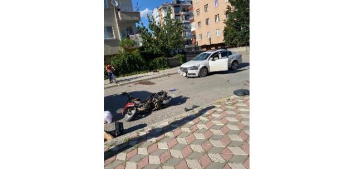 Çankırı’da motosiklet ile otomobil çarptı: 1 yaralı