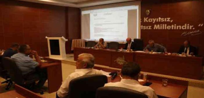 Cumhur İttifakı ’Ar Damarı Çatlamış’ polemiği ile belediye meclisi toplantısını terk etti