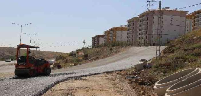 Yozgat Belediyesi sıcak asfalt çalışmalarına devam ediyor