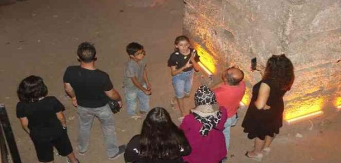 5 yaşında arkeologlardan Dara Antik Kentini öğrendi, 7 yıldır ziyaretçilere rehberlik yapıyor