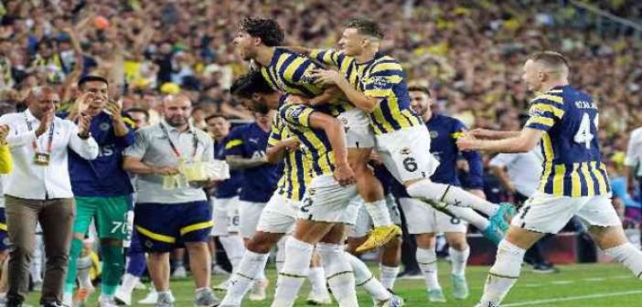 UEFA Avrupa Ligi: Fenerbahçe: 1 - Dinamo Kiev: 0 (İlk yarı)
