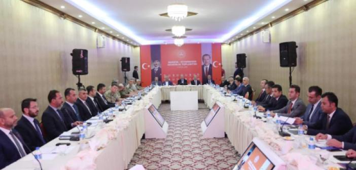 Bakan Soylu, Mardin'de Güvenlik Toplantısı'na katıldı