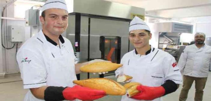 Bakanlık 15 okulda planlıyordu, Amasya’da ekmek üretimi başladı