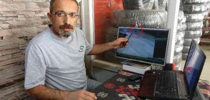 Boynuna ip dolanan koyun, bir esnaf tarafından kurtarıldı