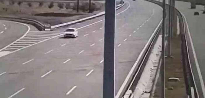 Otoyolda geri manevra yapan İBB aracının şoförü kazada hayatını kaybetti