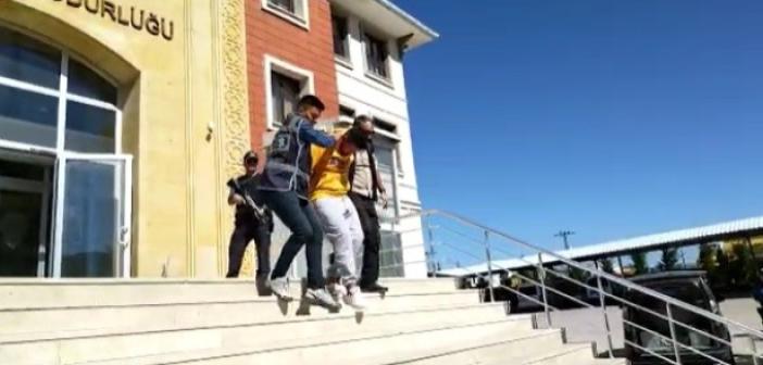 Hatay’dan Konya’ya geldi, bindiği taksi sürücünü bıçaklayıp aracı gasp etti