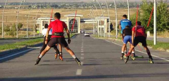 Kayaklı Koşu Milli Takımı, dünya ve Avrupa şampiyonalarına Muş’ta hazırlanıyor
