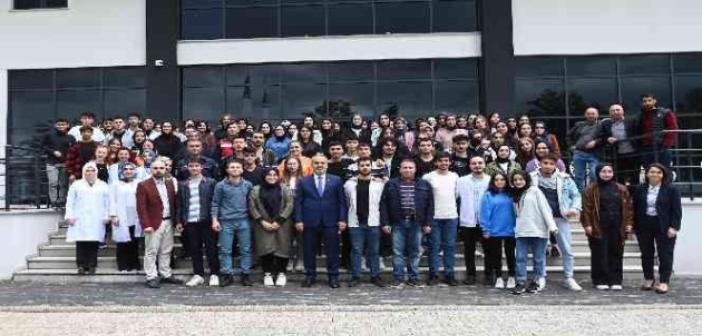 Gençler üniversiteye Bursa Büyükşehir’le hazırlanıyor