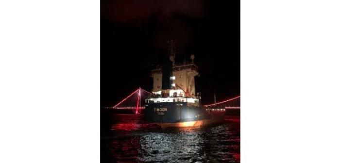 İstanbul Boğazı’nda arıza yapan gemi kurtarılarak demirletildi